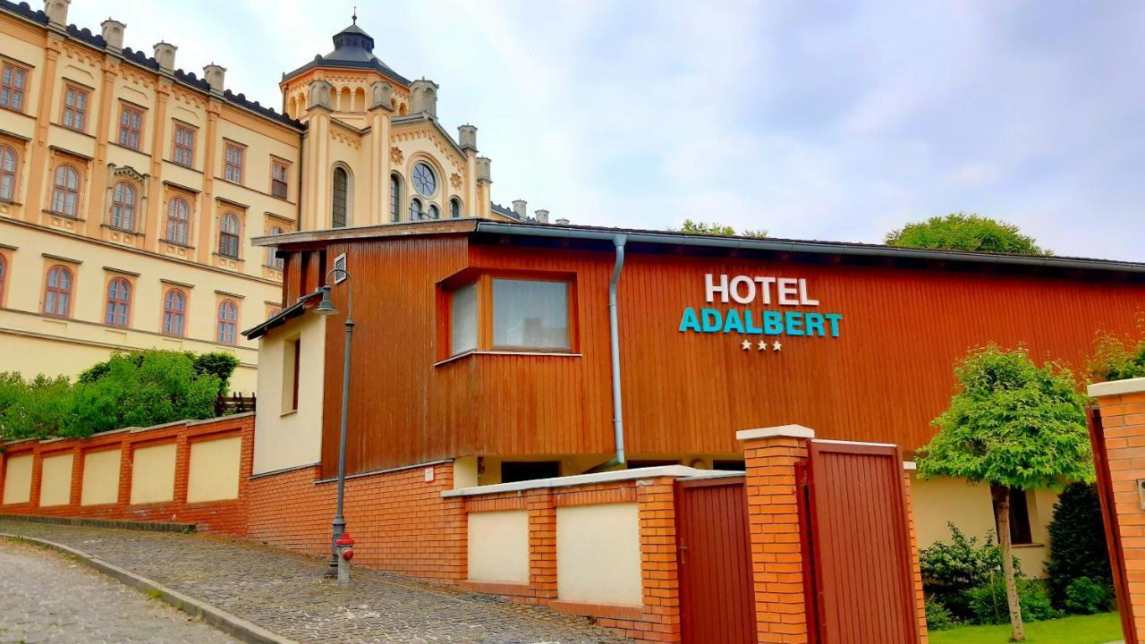 Hotel Adalbert Szent Gyoergy Haz Esztergom Extérieur photo